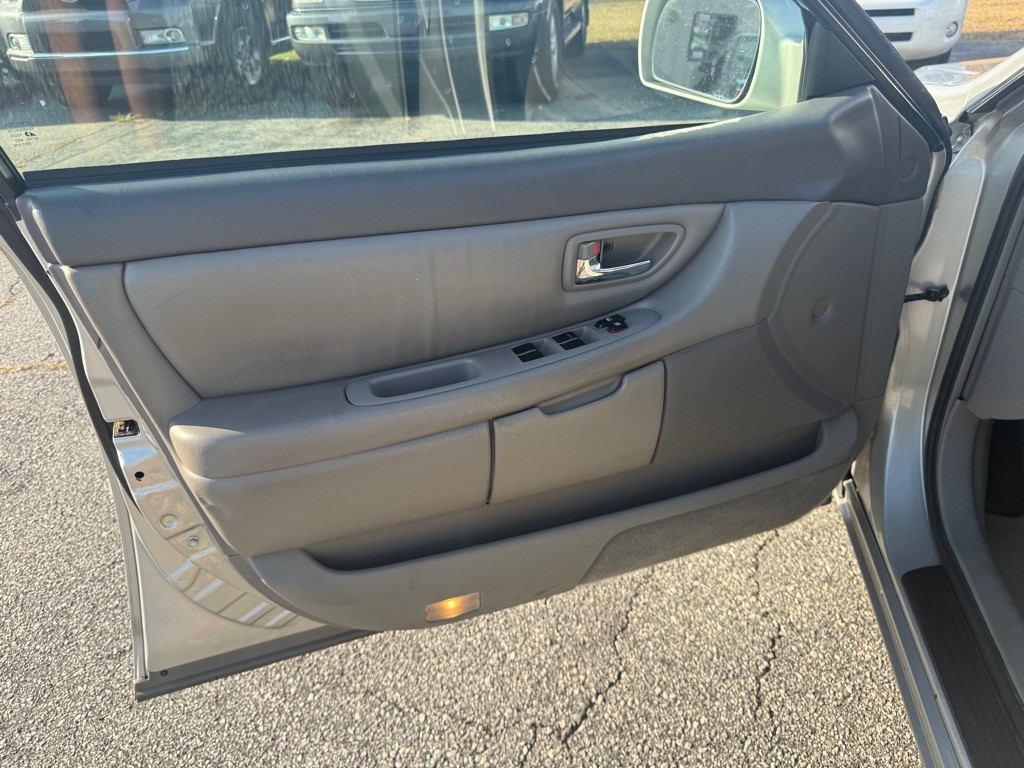 2003 Toyota Avalon Image 11