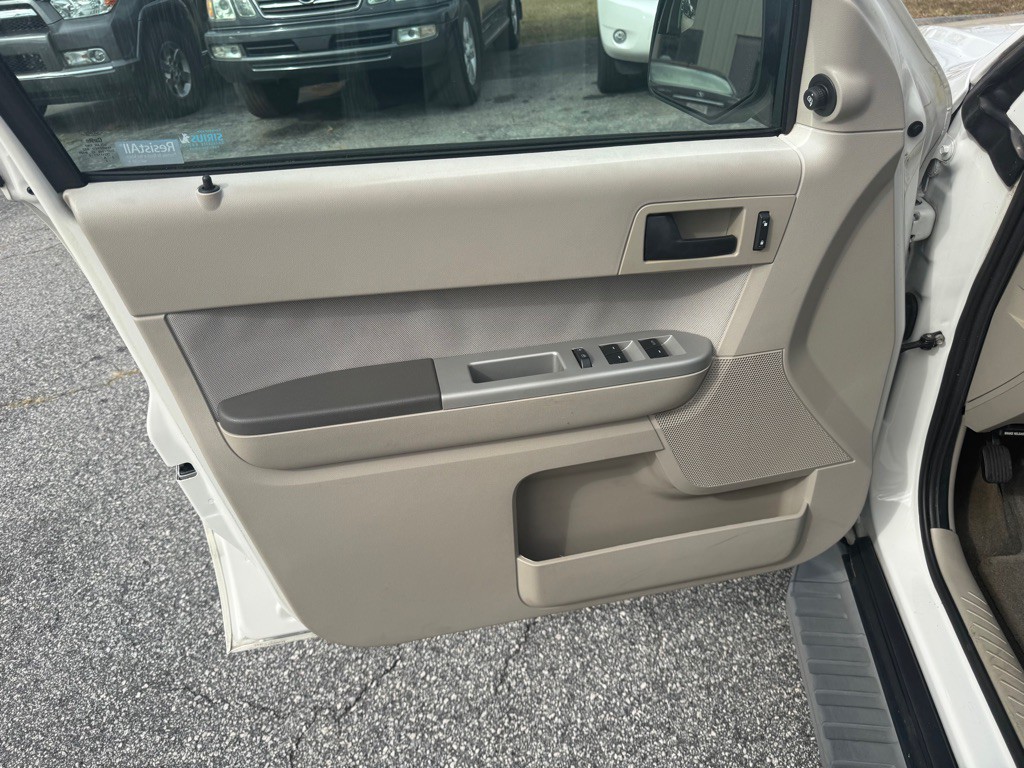 2012 Ford Escape Image 11