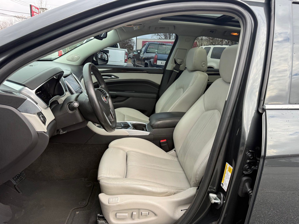 2016 Cadillac SRX Image 9