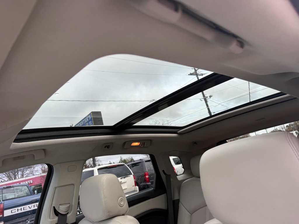 2016 Cadillac SRX Image 12