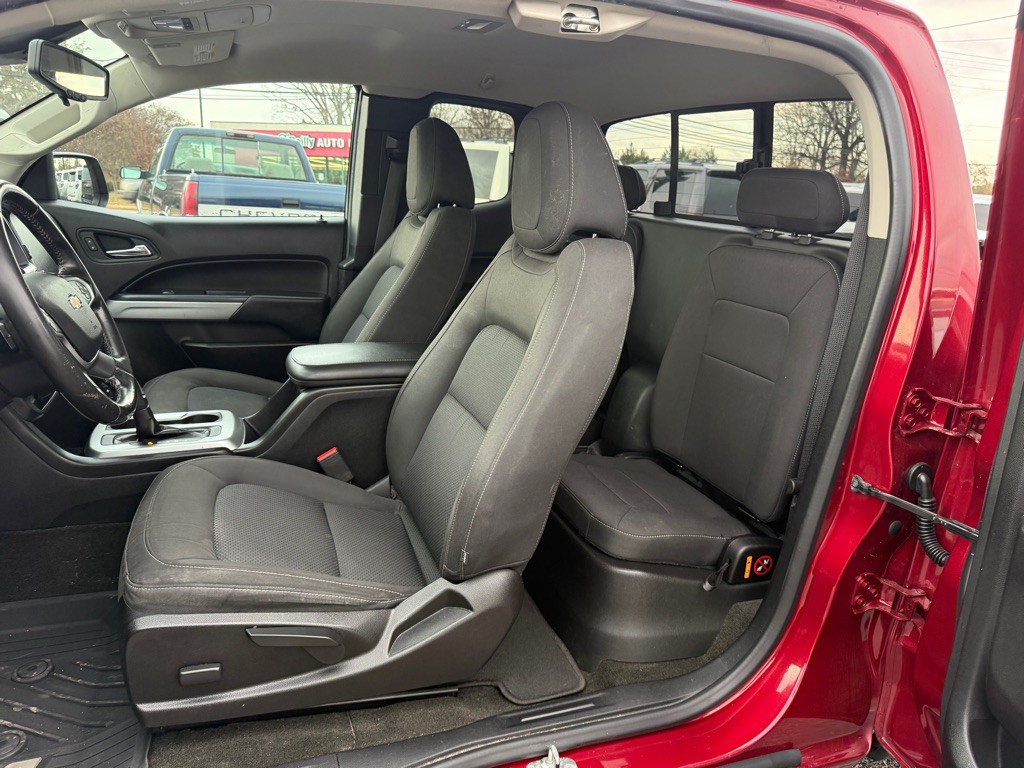 2017 Chevrolet Colorado Image 9