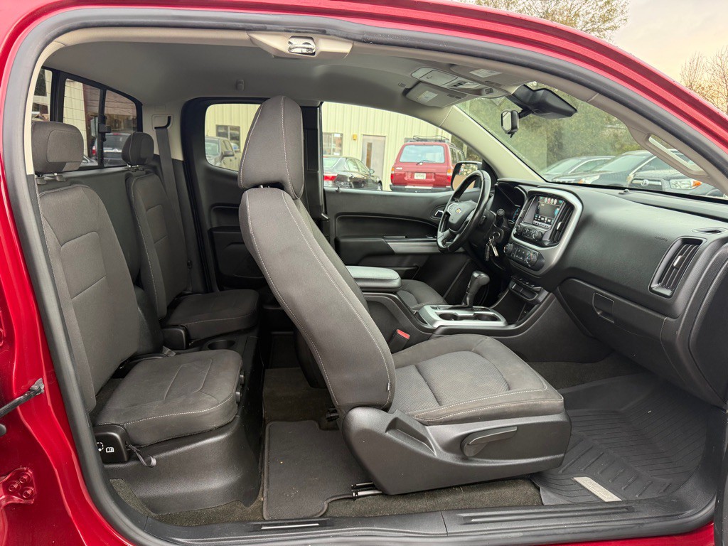 2017 Chevrolet Colorado Image 12