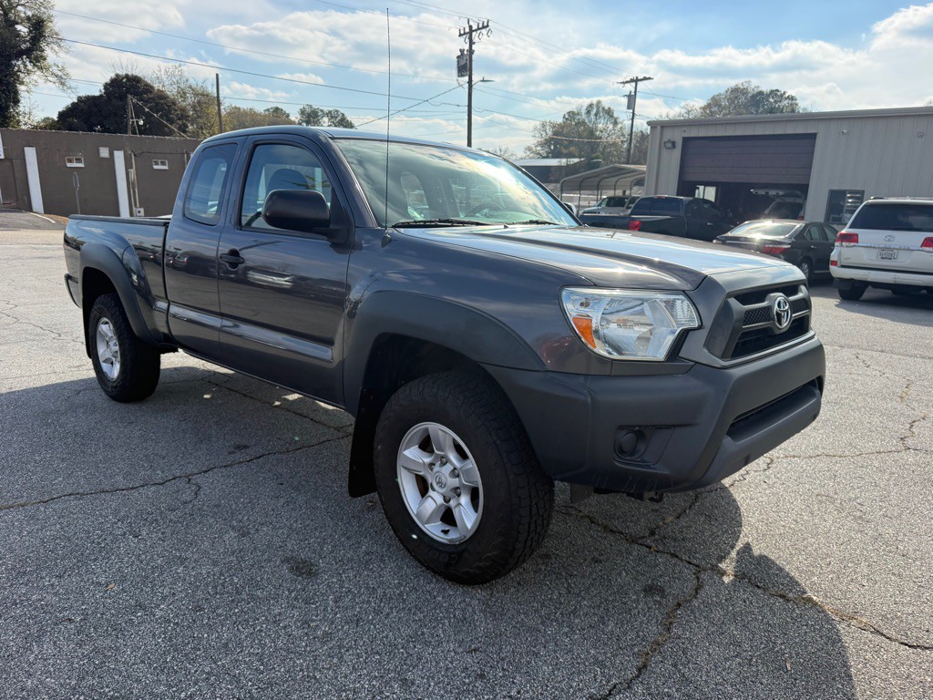 2015 Toyota Tacoma Image 3