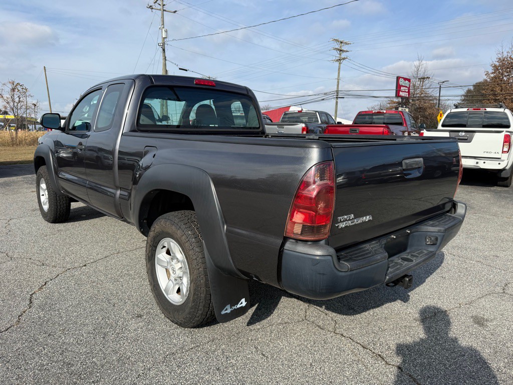 2015 Toyota Tacoma Image 5