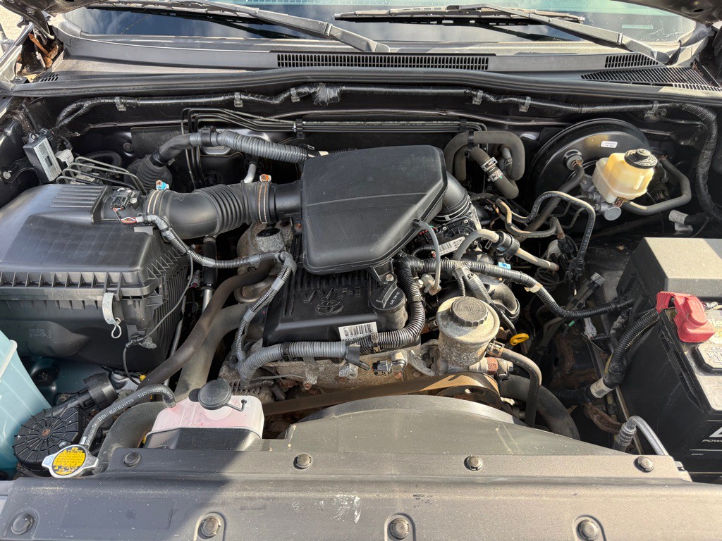 2015 Toyota Tacoma Image 15