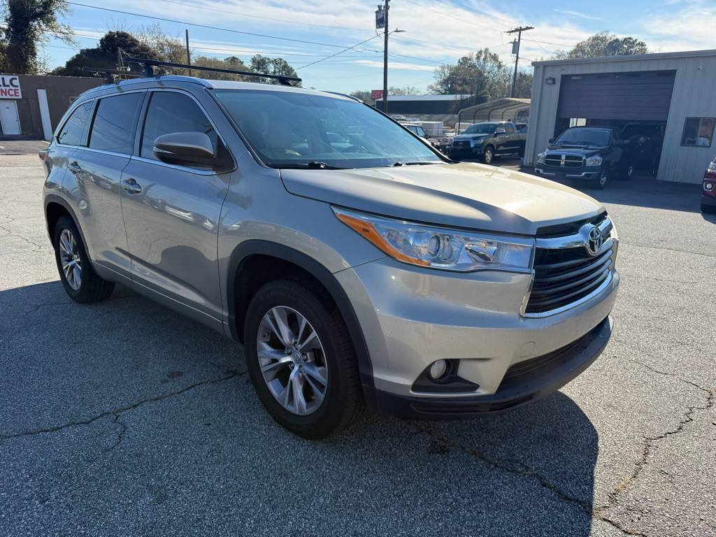2014 Toyota Highlander Image 3