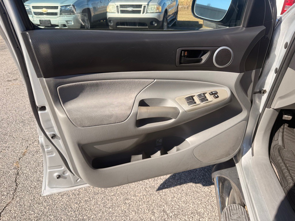 2007 Toyota Tacoma Image 11