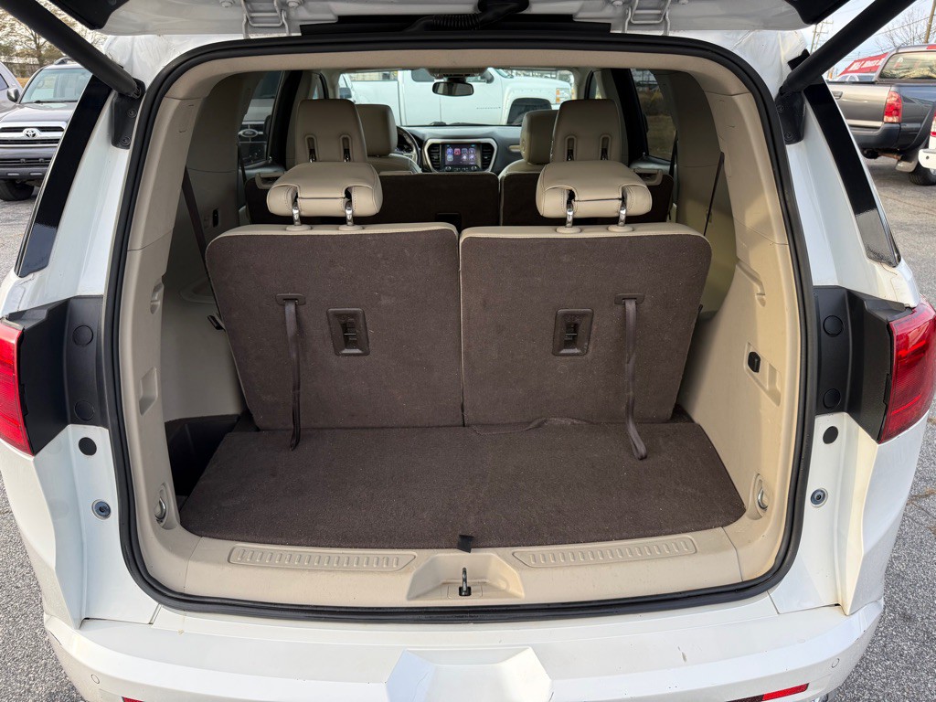 2017 GMC Acadia Image 13