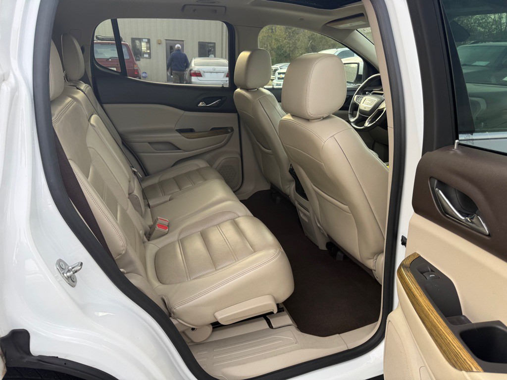 2017 GMC Acadia Image 15