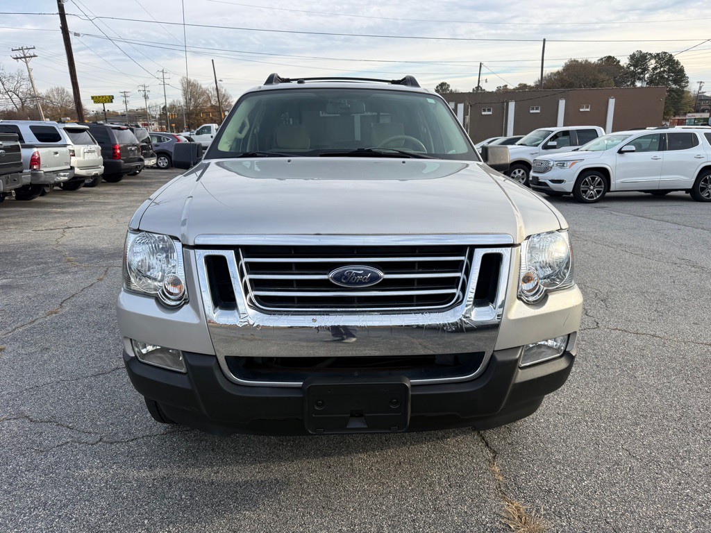 2008 Ford Explorer Image 2