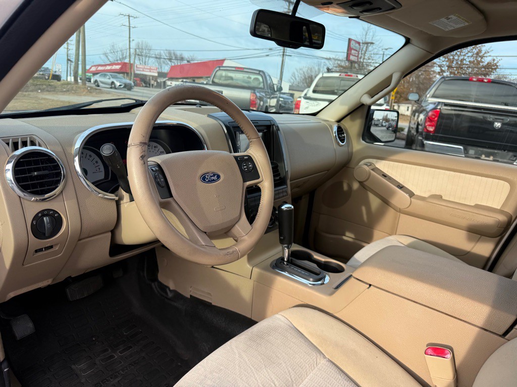 2008 Ford Explorer Image 10