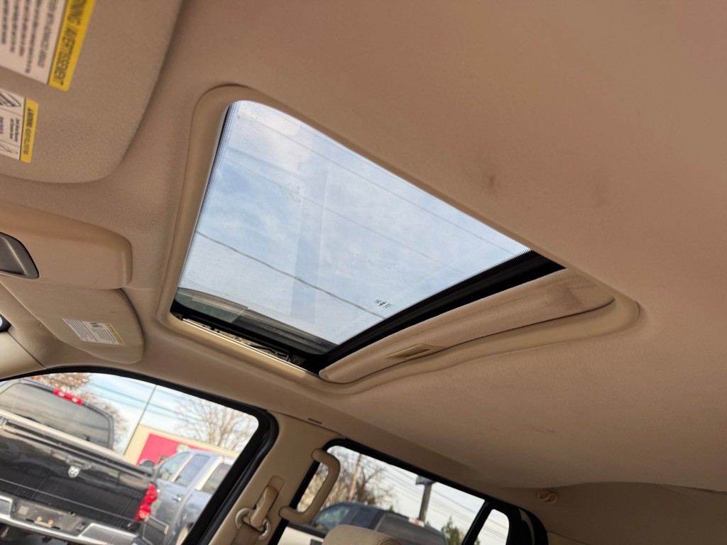 2008 Ford Explorer Image 12