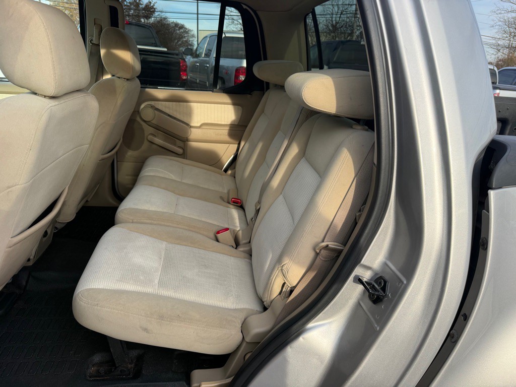 2008 Ford Explorer Image 13