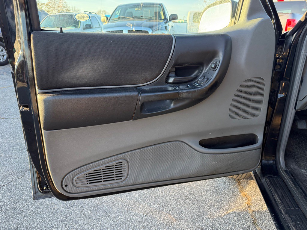 2005 Ford Ranger Image 11