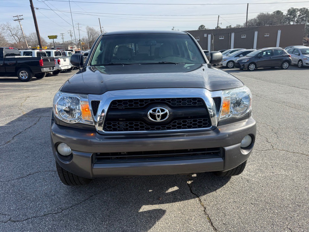2011 Toyota Tacoma Image 2