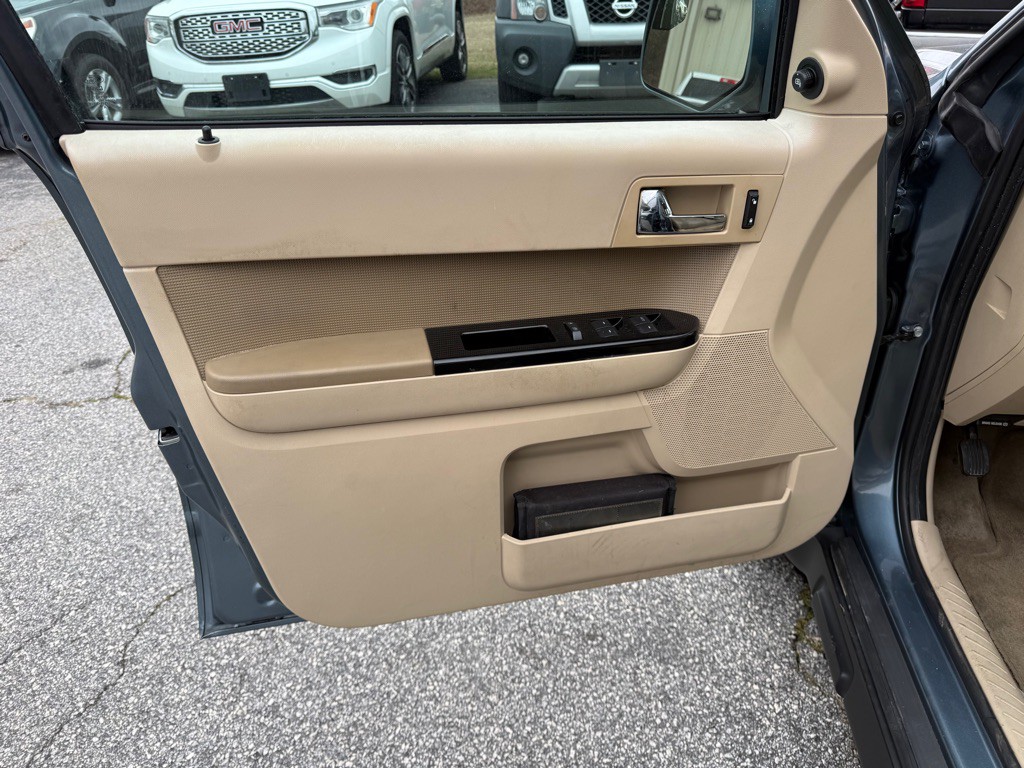 2012 Ford Escape Image 12