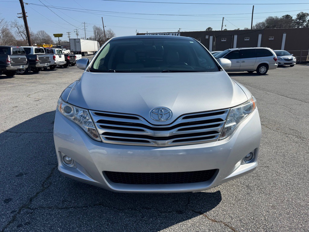 2009 Toyota Venza Image 2