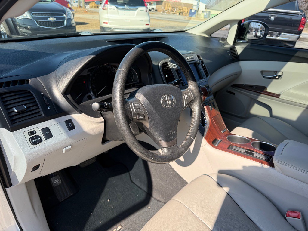 2009 Toyota Venza Image 10