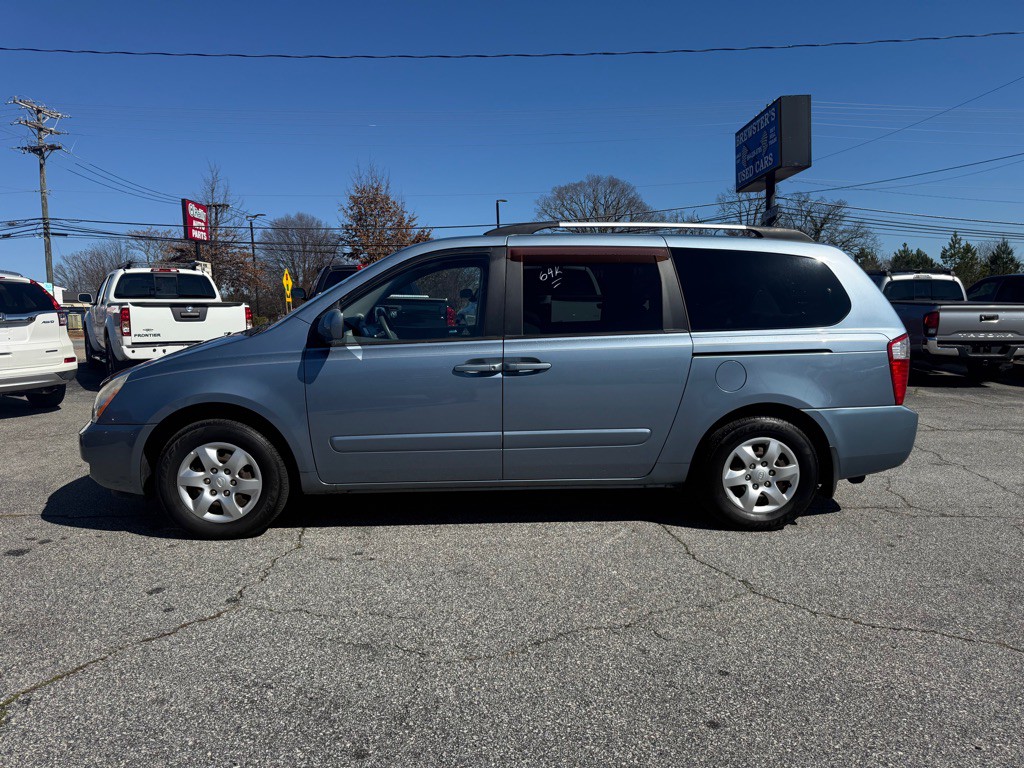 2010 Kia Sedona Image 4