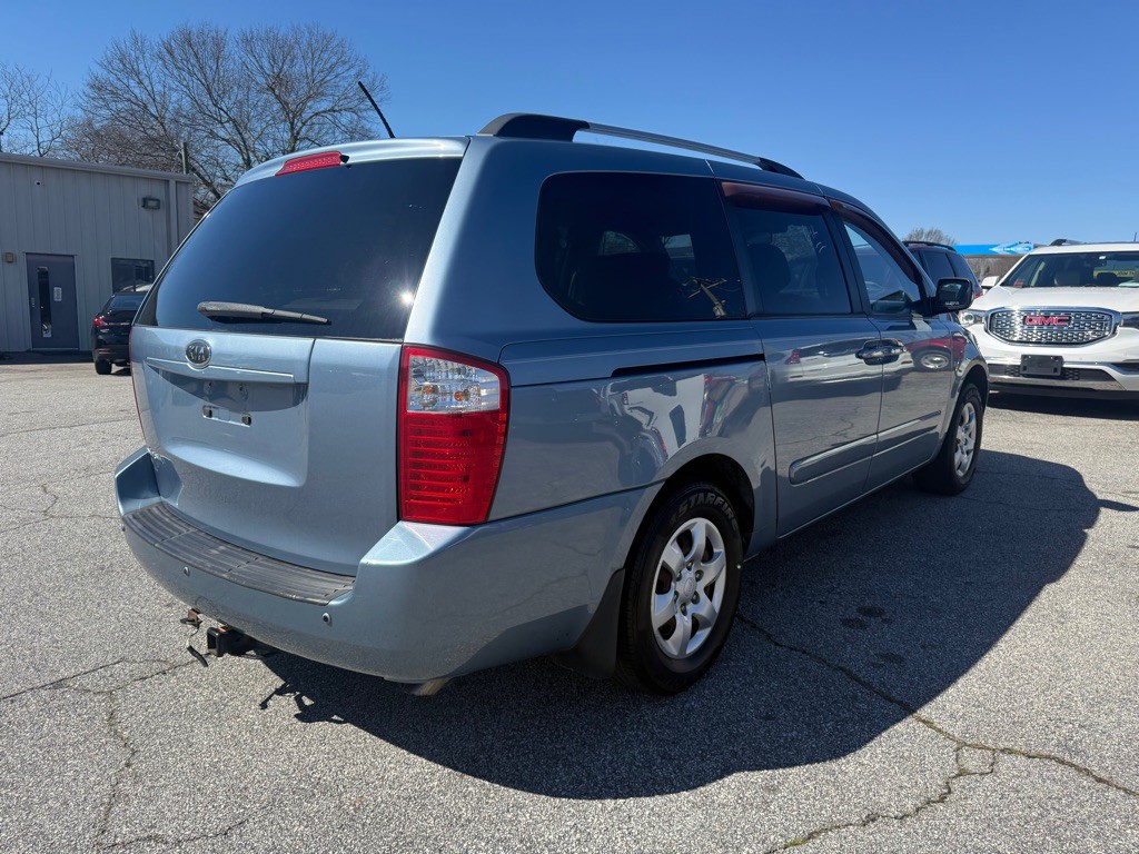 2010 Kia Sedona Image 7