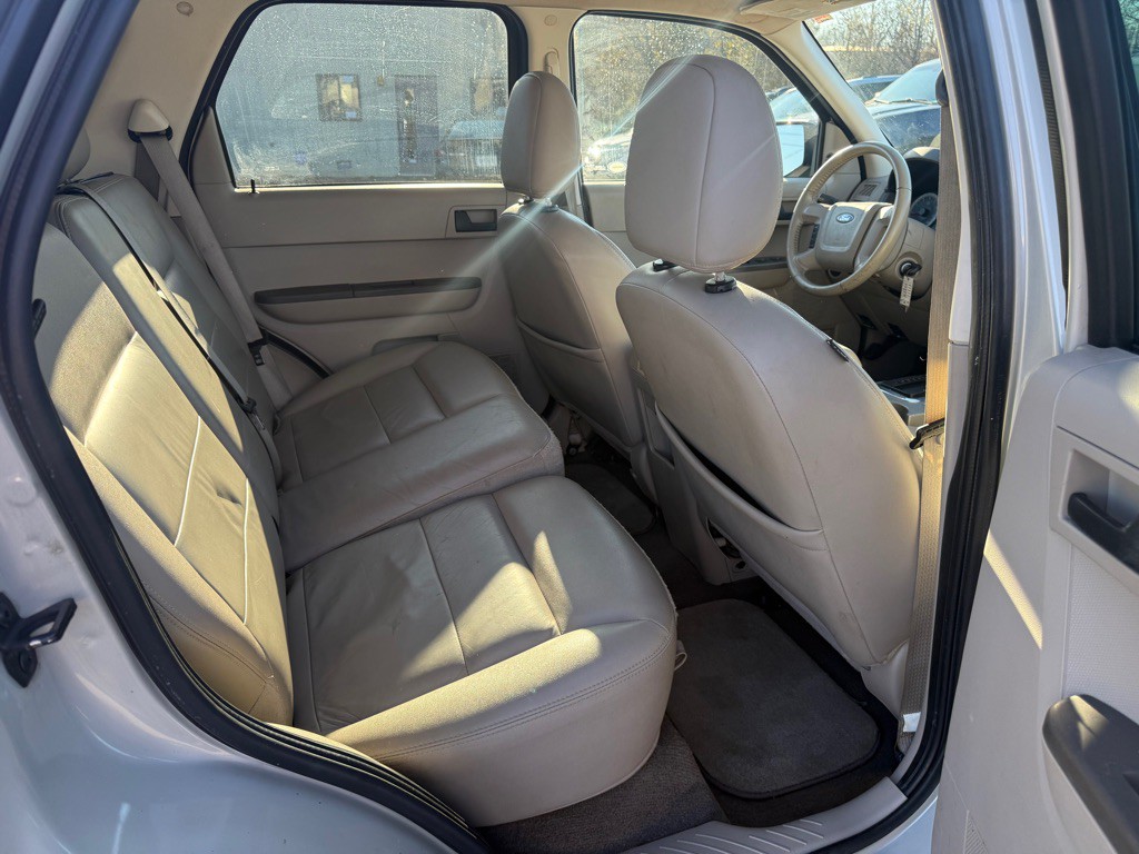 2008 Ford Escape Image 16