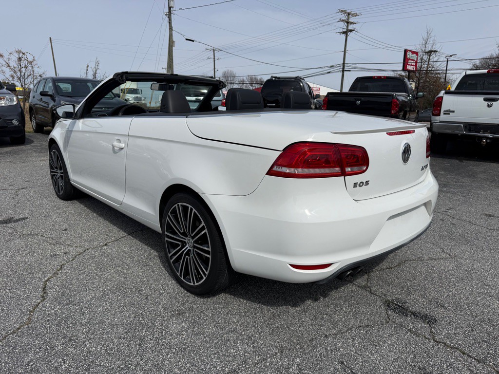 2014 Volkswagen Eos Image 11