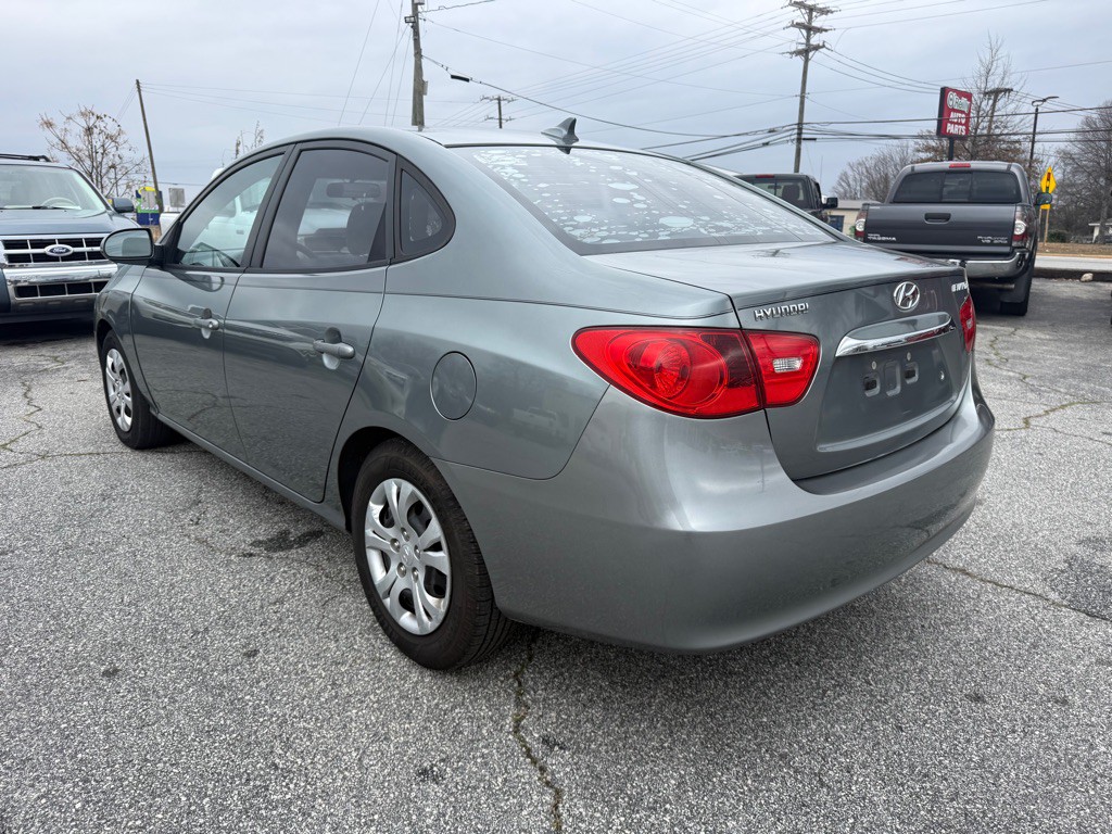 2010 Hyundai Elantra Image 5