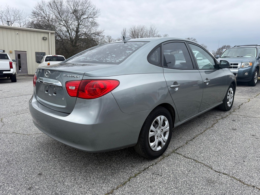 2010 Hyundai Elantra Image 7