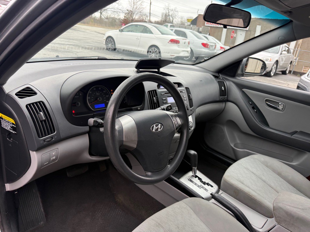 2010 Hyundai Elantra Image 10