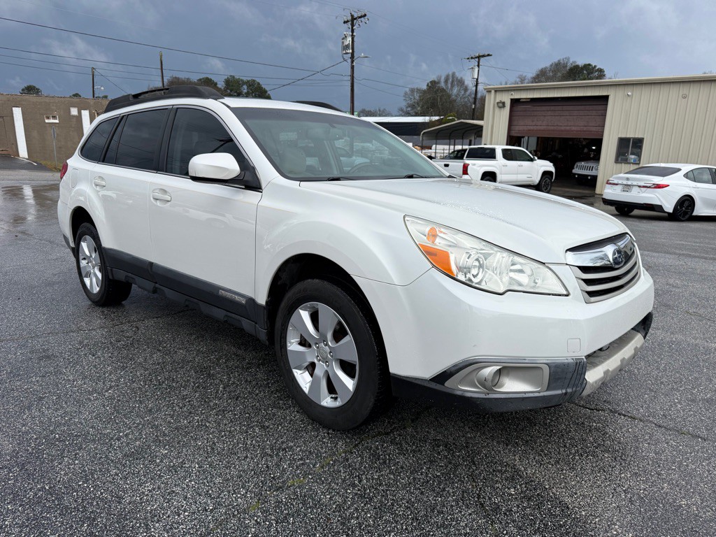 2011 Subaru Outback Image 3