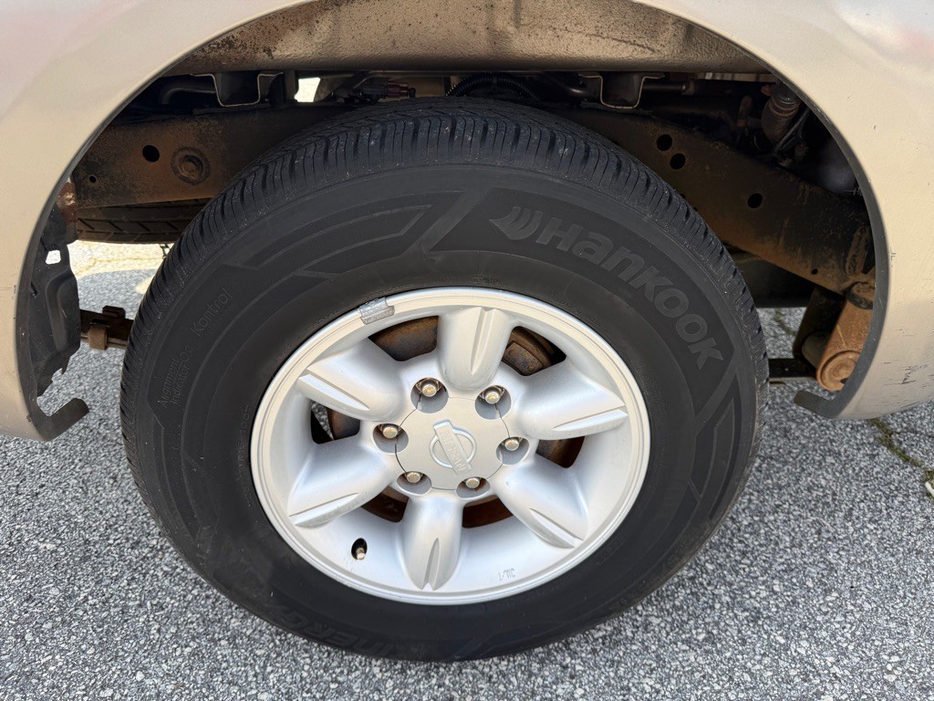 2003 Nissan Frontier Image 13