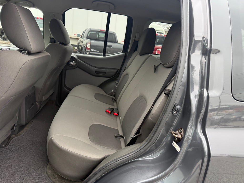 2015 Nissan Xterra Image 14