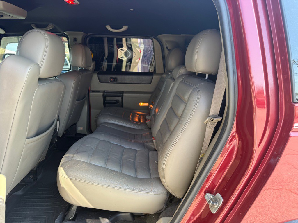 2004 HUMMER H2 Image 13