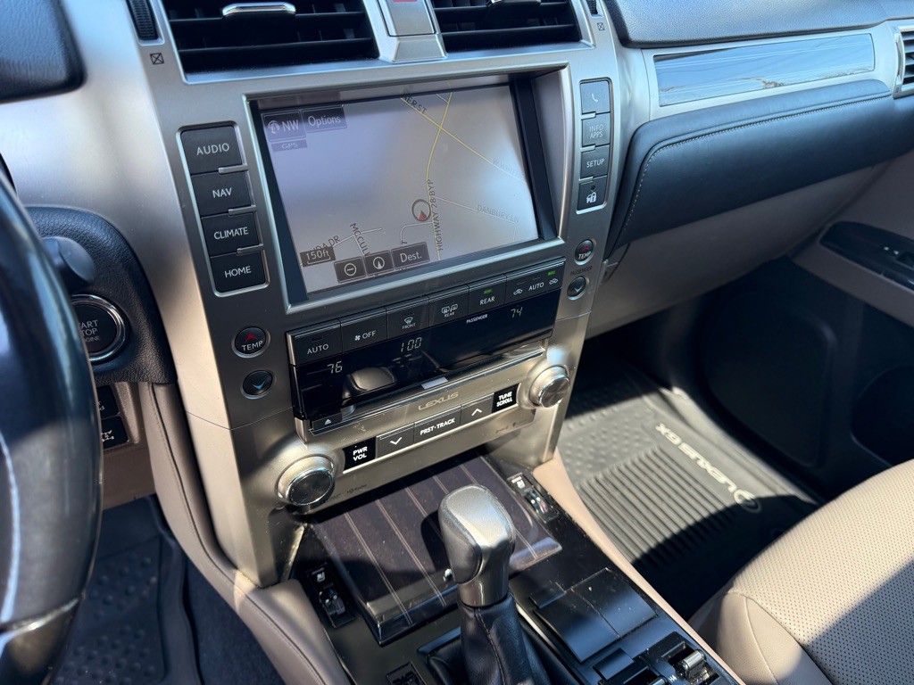 2020 Lexus GX 460 Image 11