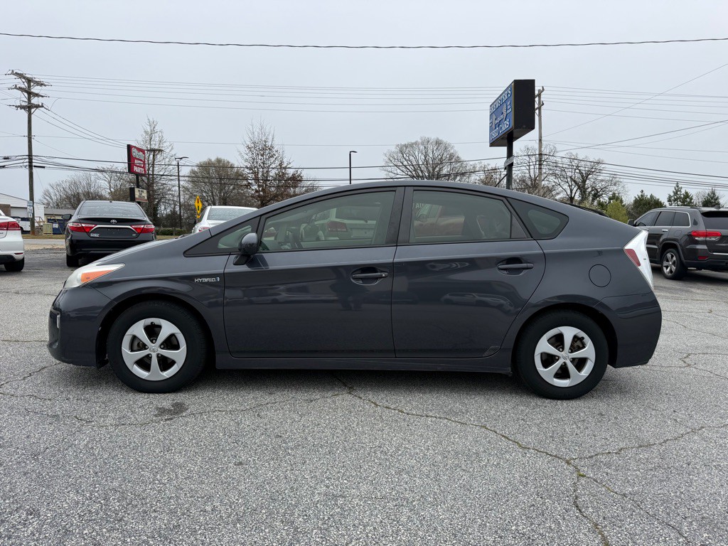 2013 Toyota Prius Image 4
