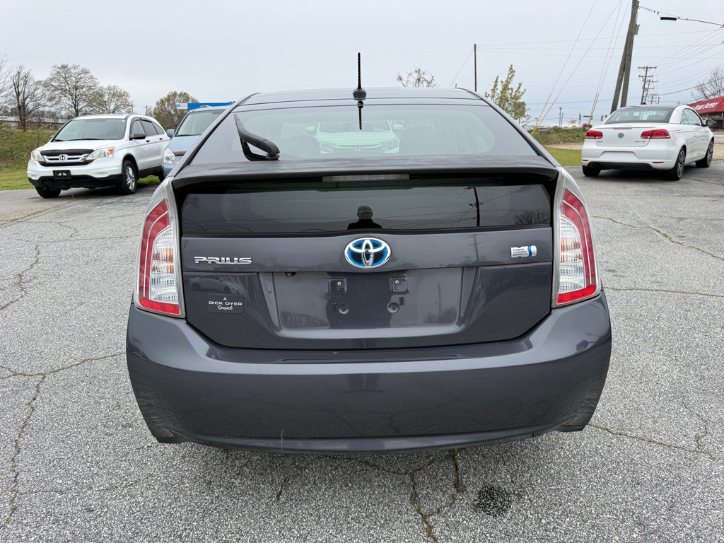 2013 Toyota Prius Image 6