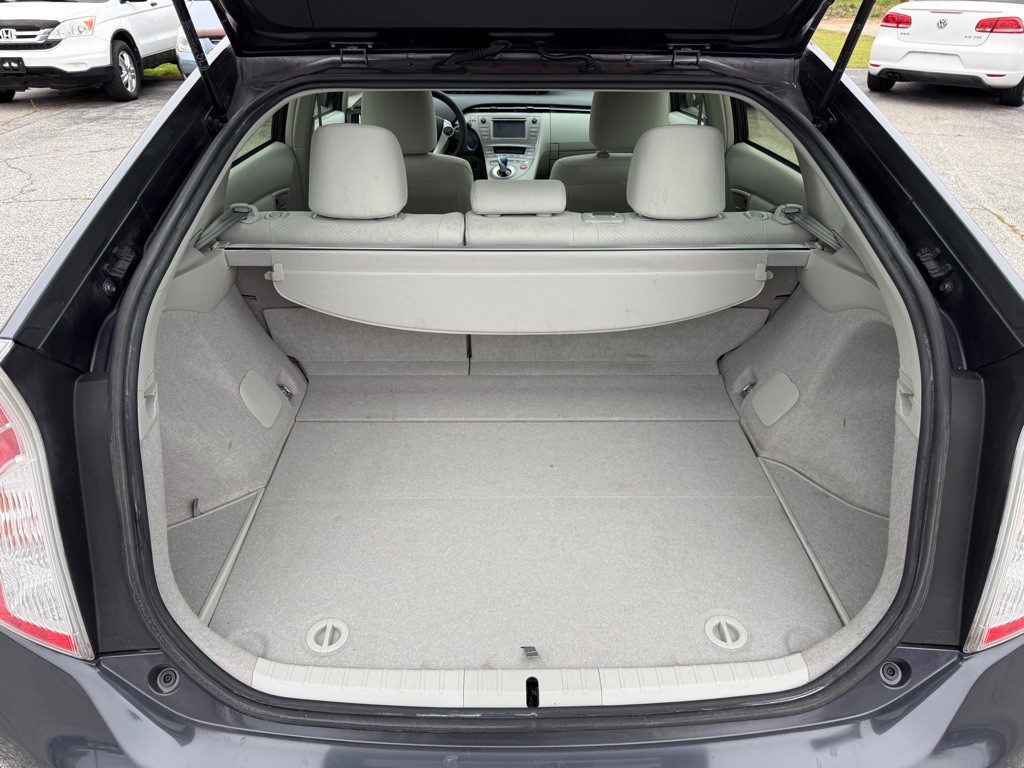 2013 Toyota Prius Image 14