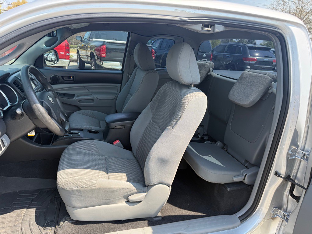 2013 Toyota Tacoma Image 9