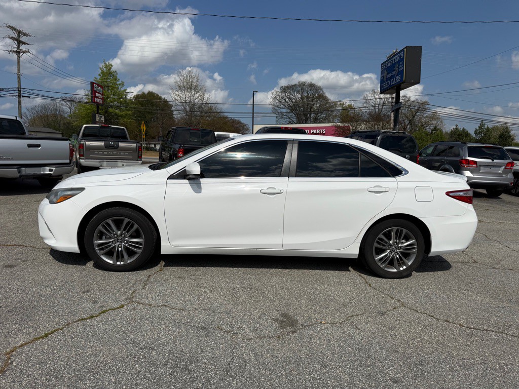 2015 Toyota Camry Image 4