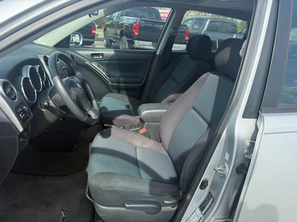 2005 Toyota Matrix Image 9