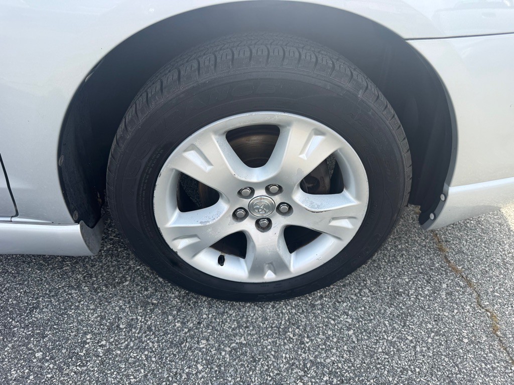 2005 Toyota Matrix Image 17