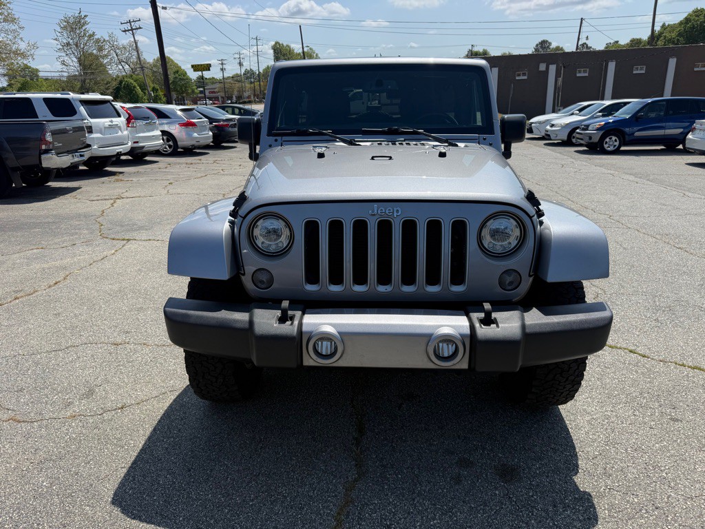 2017 Jeep Wrangler Unlimited Image 2