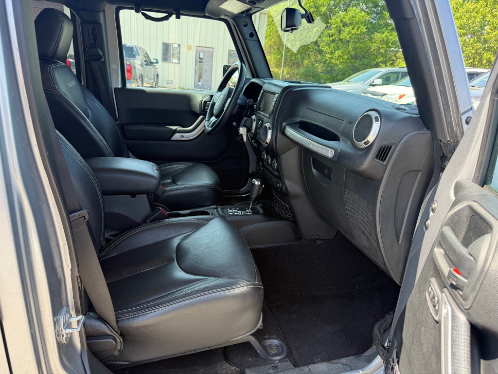 2017 Jeep Wrangler Unlimited Image 16