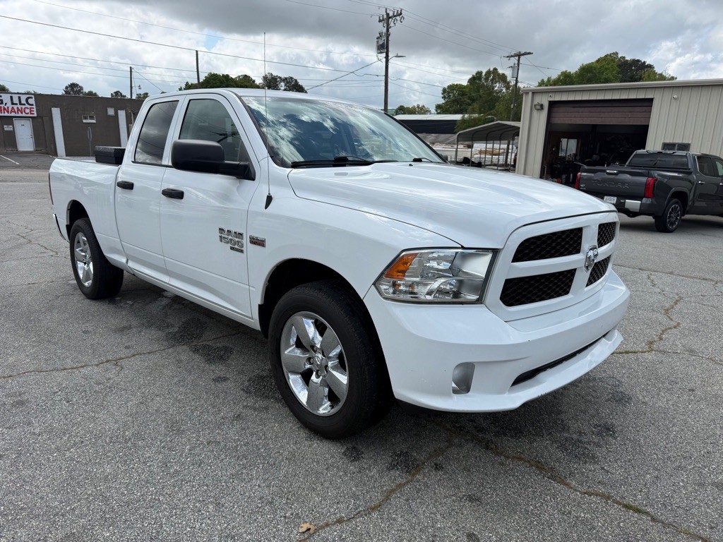 2019 RAM 1500 Image 3
