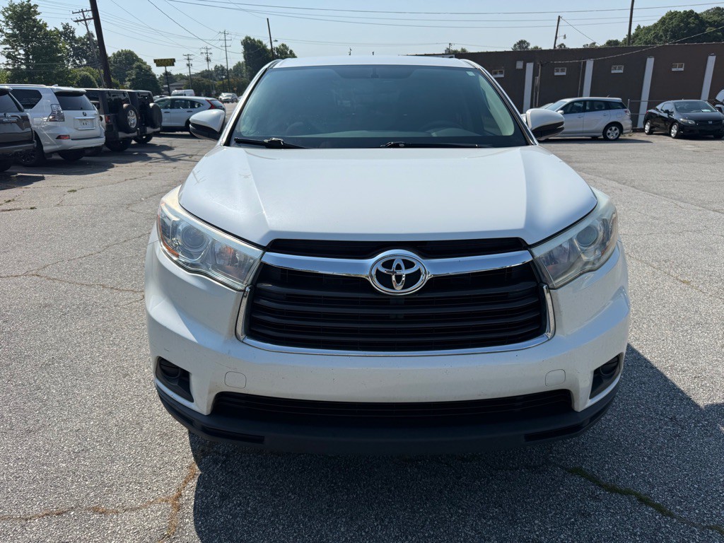 2015 Toyota Highlander Image 2