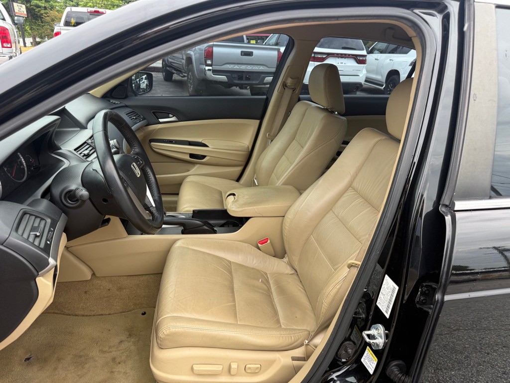2011 Honda Accord Image 9