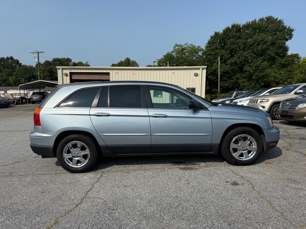 2005 Chrysler Pacifica Image 8