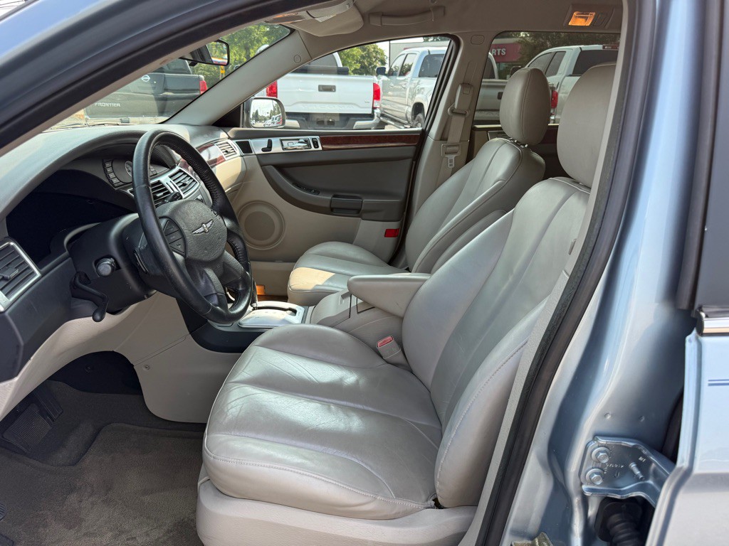 2005 Chrysler Pacifica Image 9
