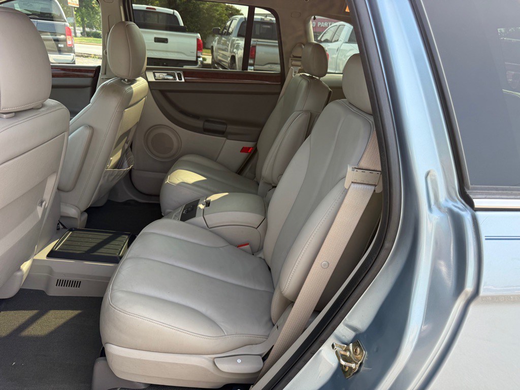 2005 Chrysler Pacifica Image 12