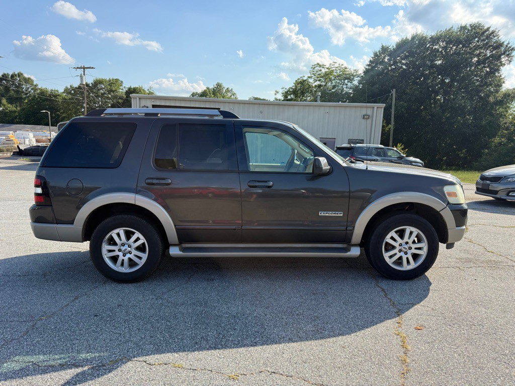 2006 Ford Explorer Image 8